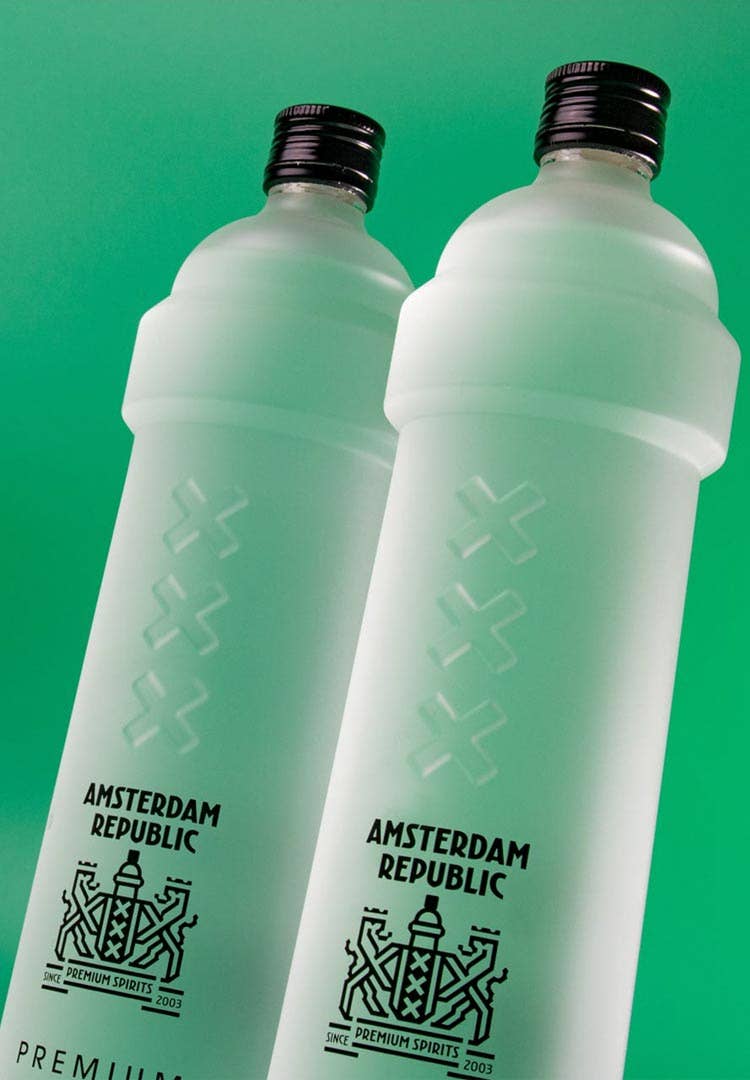 Amsterdam Republic - Wholesale Vodka - UNIQUE PREMIUM VODKA FROM AMSTERDAM3