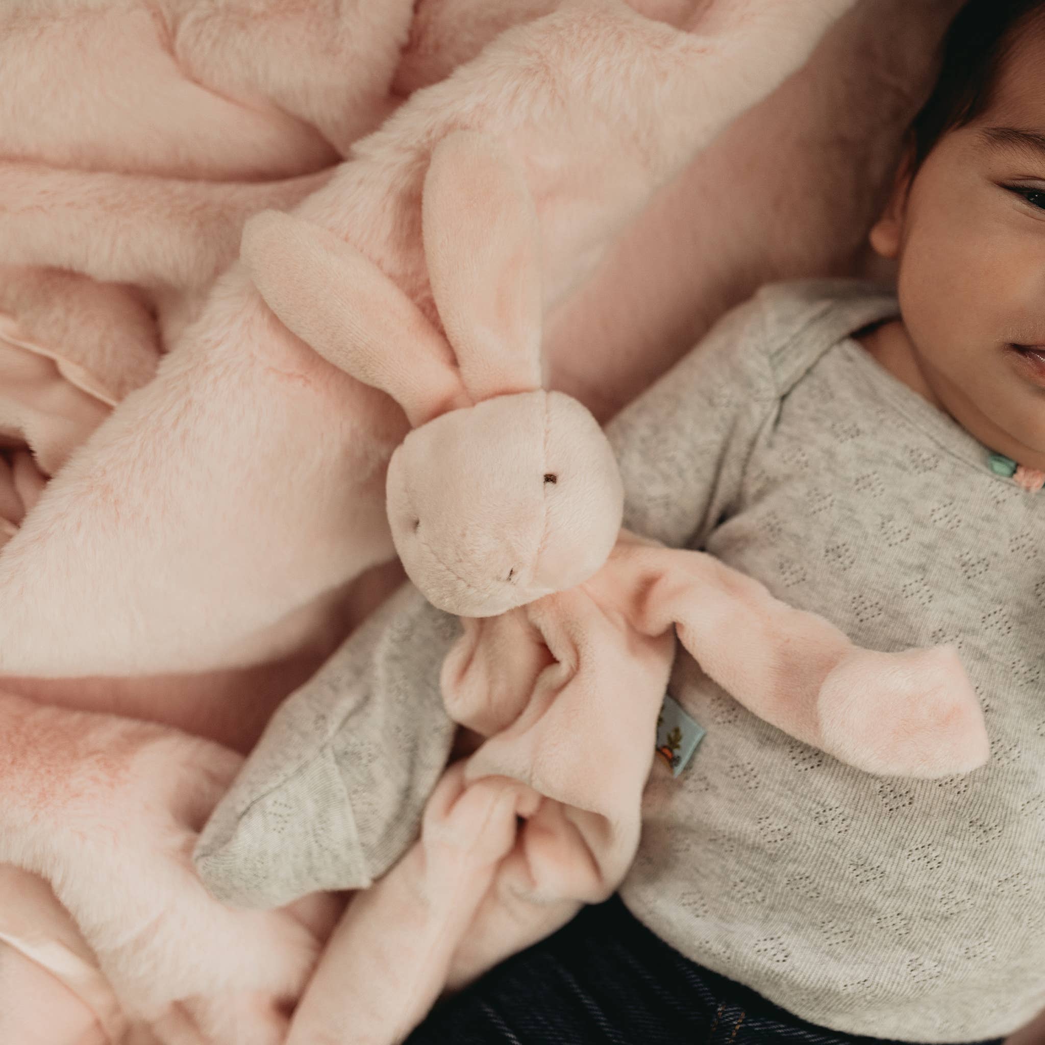 Bunnies By the Bay - Wholesale Stuffed/Plush Toy - Kids & Baby - Blossom Bunny Silly Buddy2