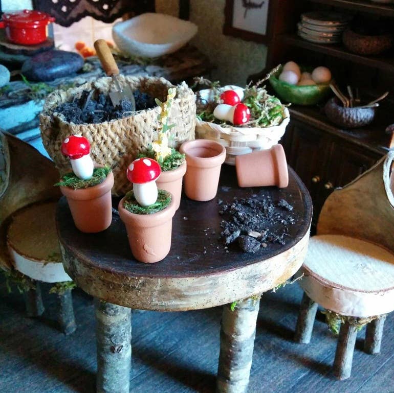 Factory Direct Craft - Wholesale Doll Accessory Kit - Kids - 5/8" Miniature Faux Terra Cotta Clay Look Pots (Pack of 8)3