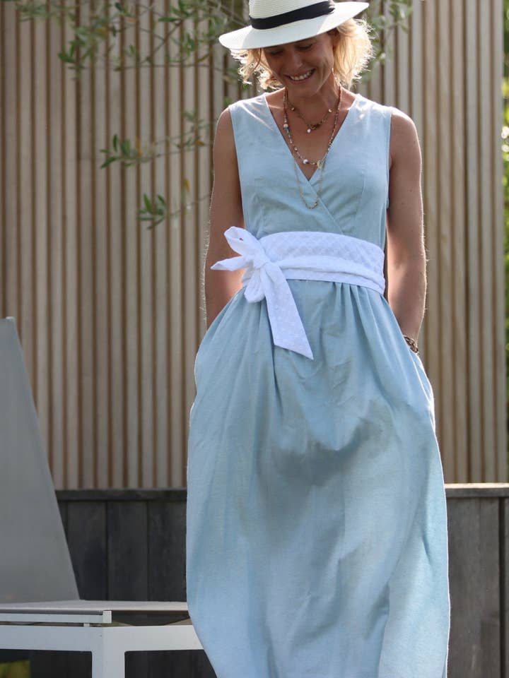 Anita witte geborduurde katoenen riem voor wholesale door Quintessence