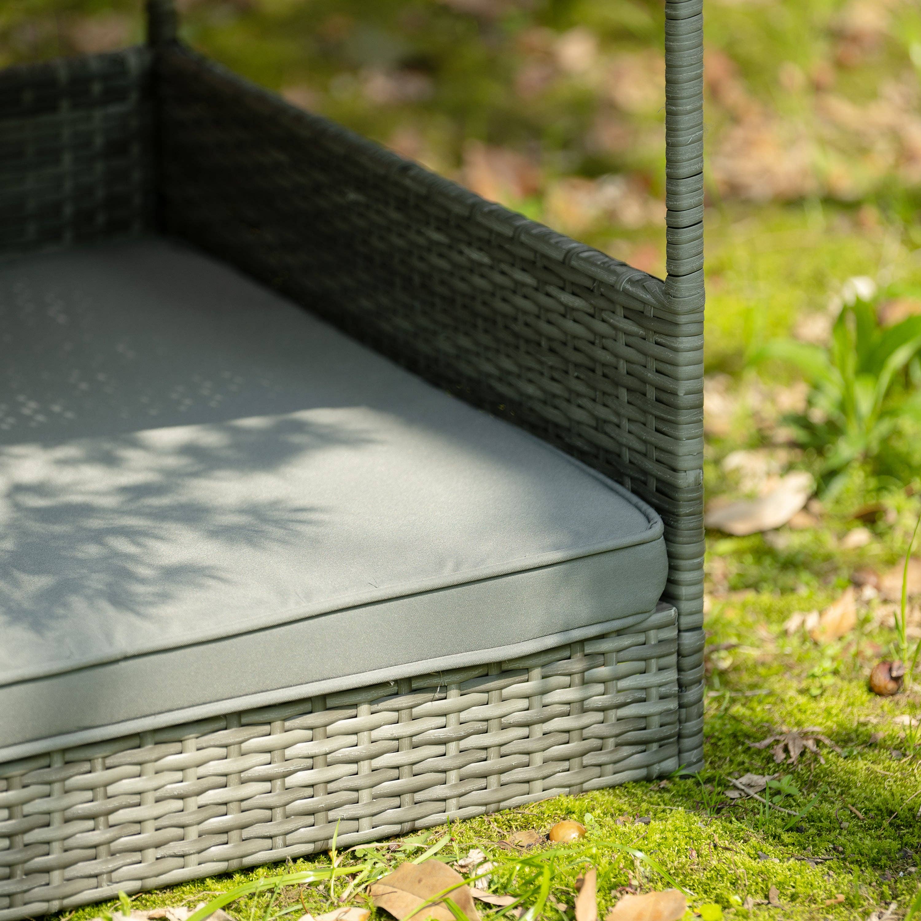 39F Inc. - Vente Panier – chien - Lit pour chien avec auvent, mobilier pour animaux en rotin PE, extérieur13