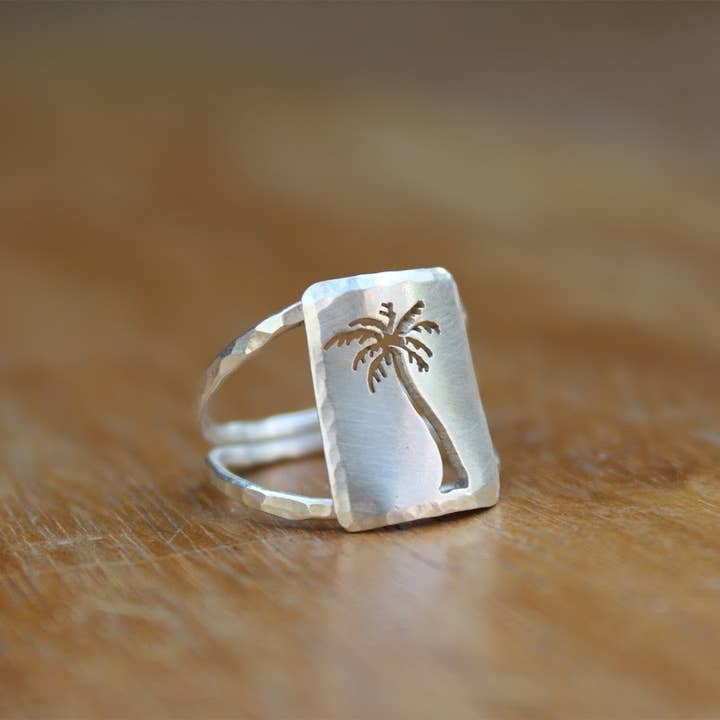 Dreaming Tree Creations - Wholesale Cocktail/Statement Ring - Under The Palm Tree Ring