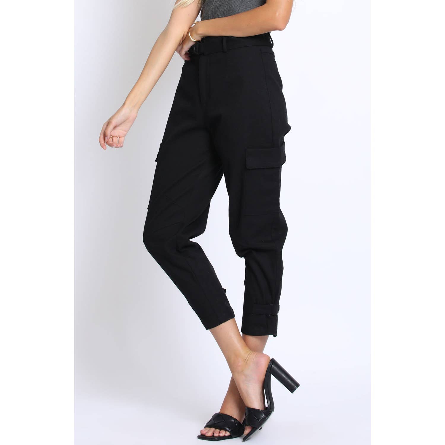 Sans Souci - Wholesale Pants - Women's - CROPPED CARGO PANTS1
