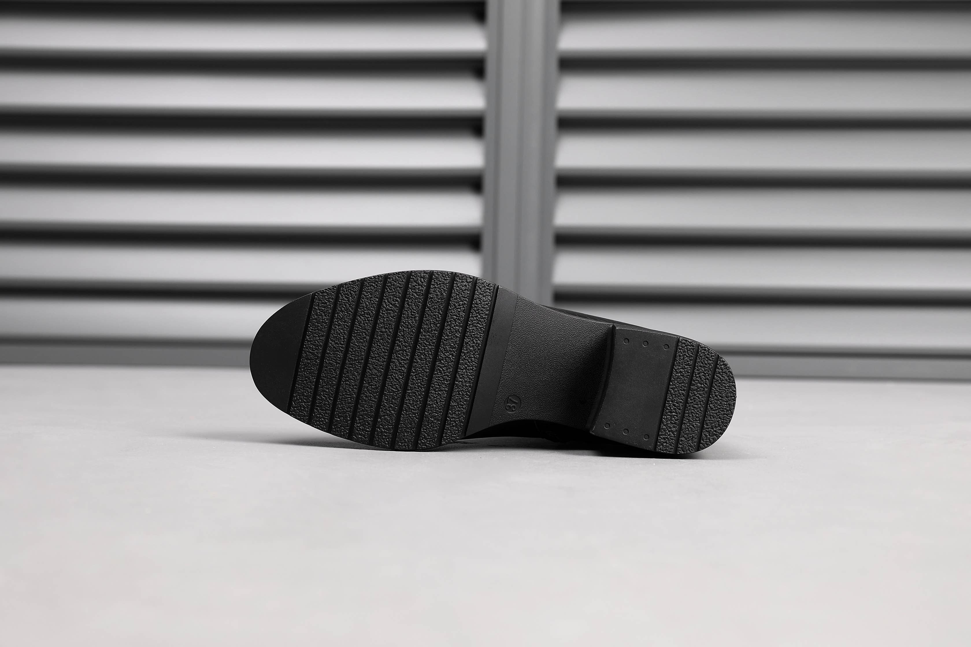 Top Staka - Wholesale Booties – Women's - A2351 Croc Mock Chic Ankle boots6