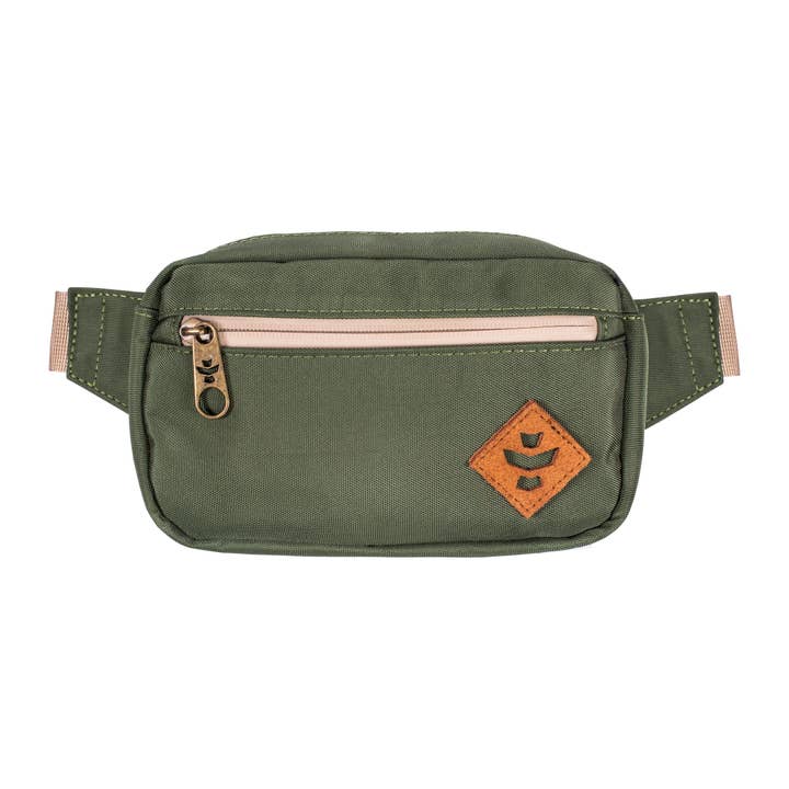 Revelry Supply - Wholesale Crossbody Bag - Women's - The Companion Crossbody5