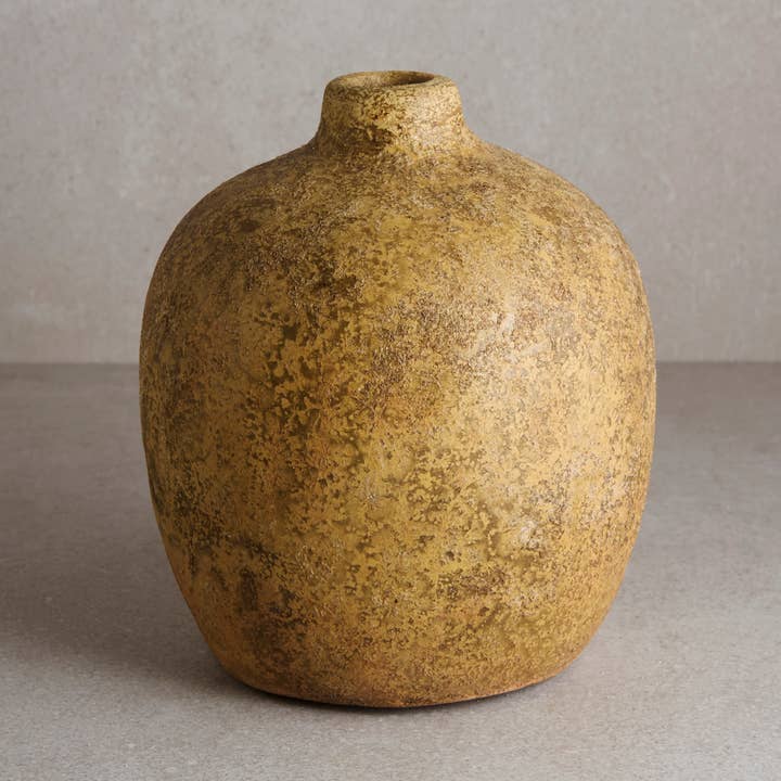 Brown Terracotta Bud Vase for wholesale by Goodies