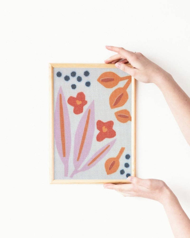 Unwind Studio - Wholesale DIY Craft Kit - Paper Flowers Beginner Needlepoint Kit