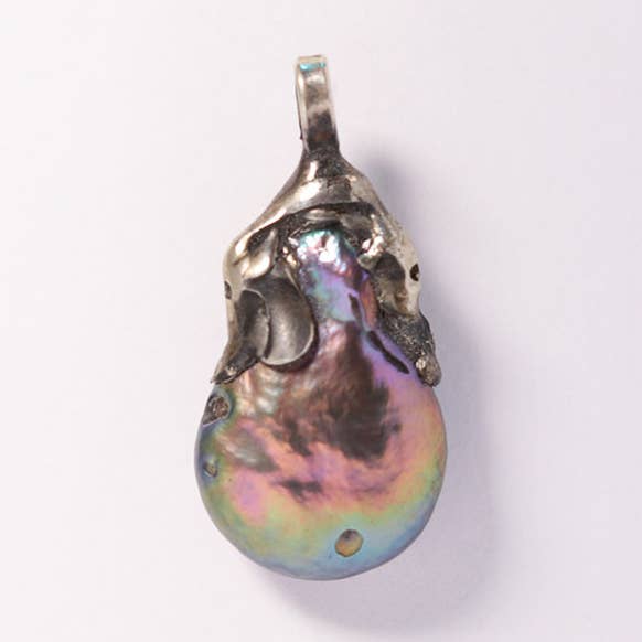 Grey Scaramazza Pearl Pendant for wholesale by Arlo Haisek