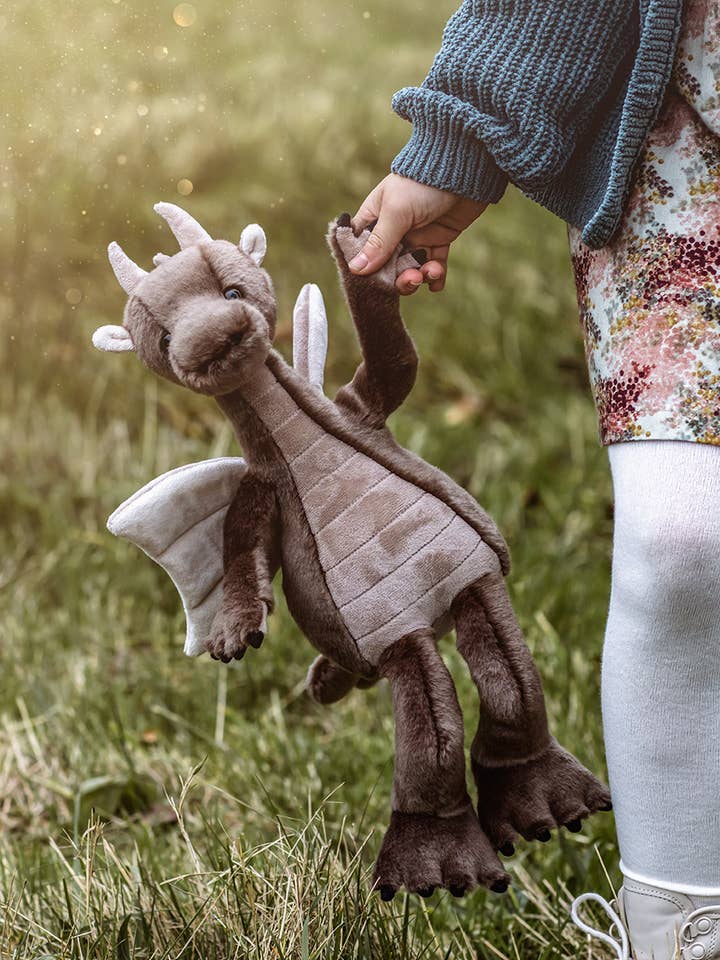 klubbar för wholesale av Charlie Bears Europe GmbH