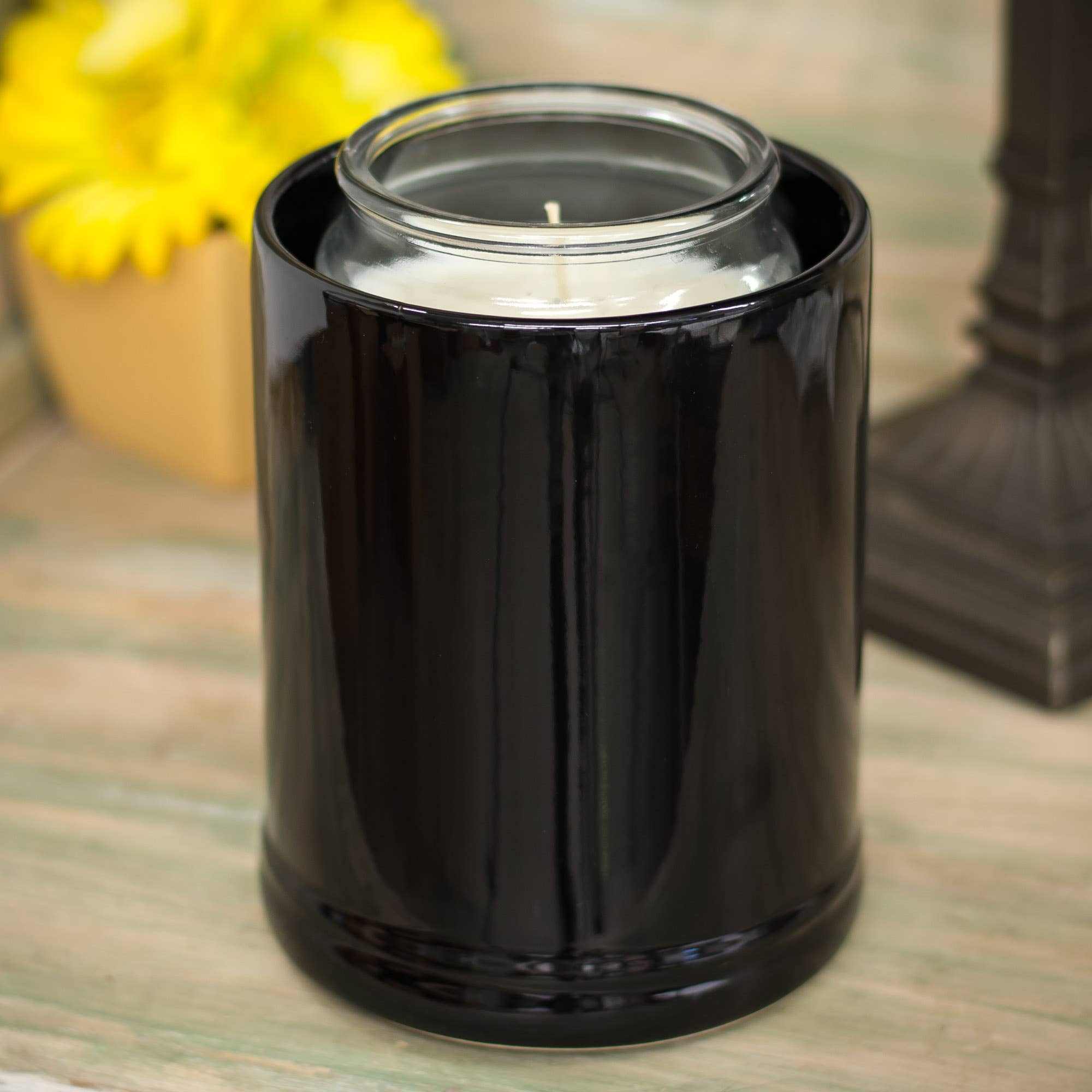 Magnolia - Wholesale Wax Warmer - Solid Black Warmer2