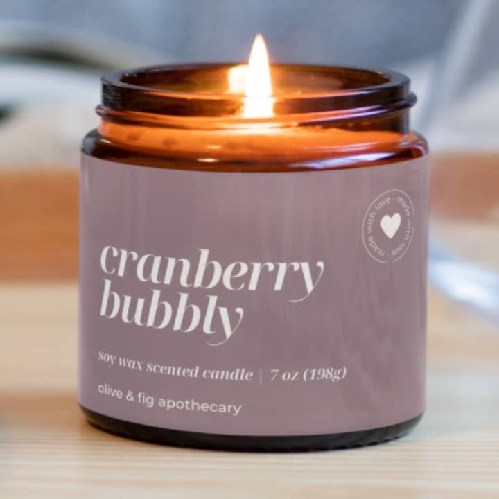 Cranberry Bubbly - Bocal en verre ambré de 7 oz
Bougie au soja pour la vente par Olive & Fig Apothecary
