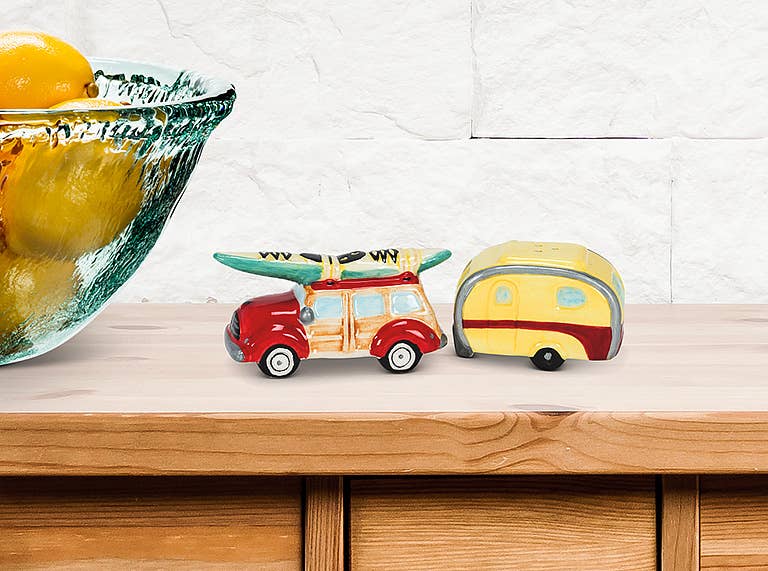 Abbott - Wholesale Salt & Pepper Shaker Set - Woody Car & Camper Salt&Pepper-3.5"L2