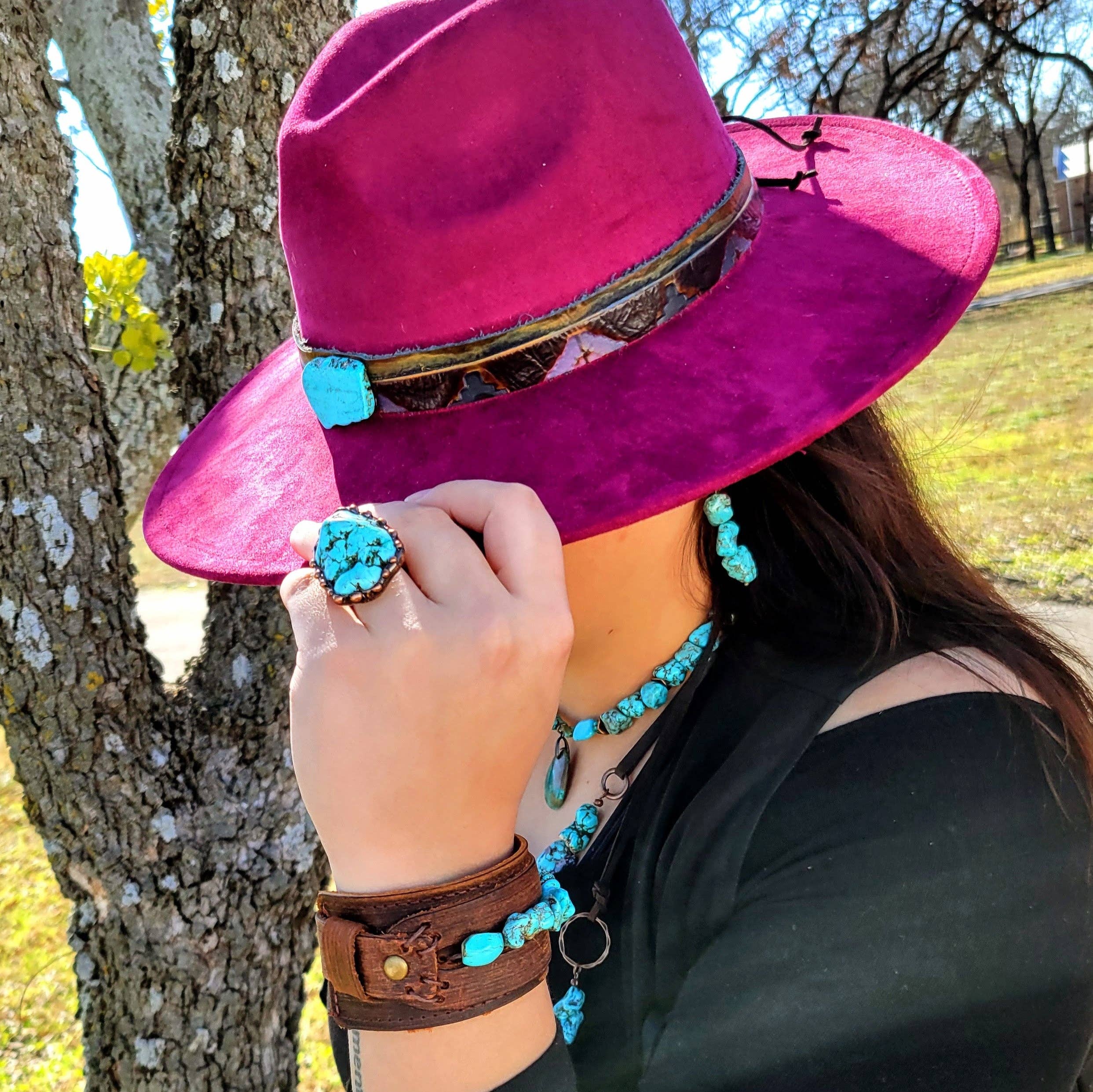 The Jewelry Junkie - Wholesale Cocktail/Statement Ring - Blue Turquoise Ring set in Antique Copper 012w7