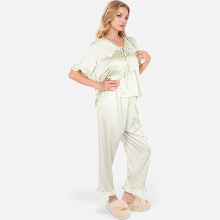 Anna Kaci Wholesale - Vente Haut et bas de pyjama – femme - Ensemble de pyjama avec col brodé et bordure à volants15