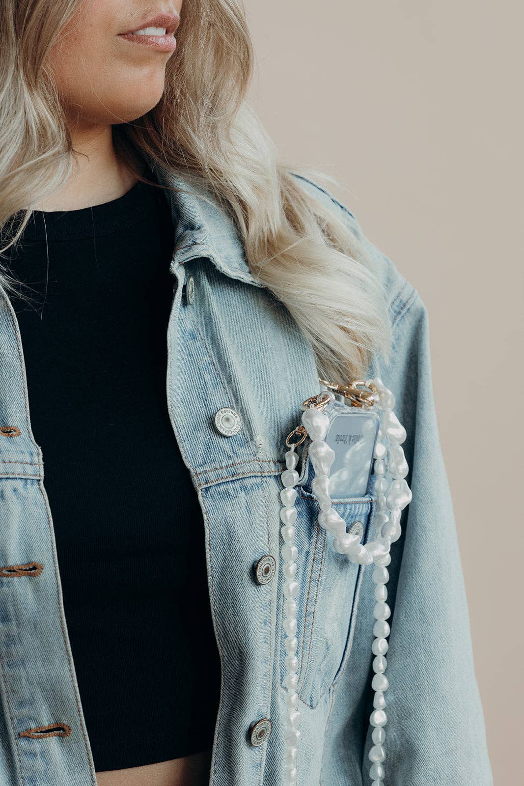 Short Pearl PHONE STRAP for wholesale on Faire1