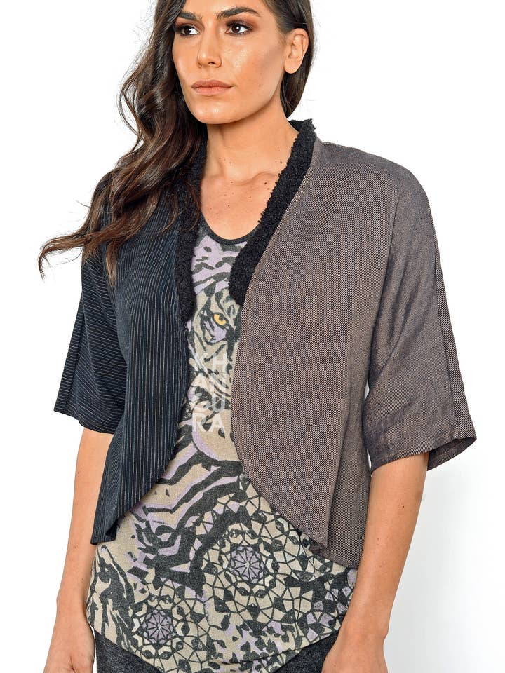 Boléro Assise pour la vente par Khangura