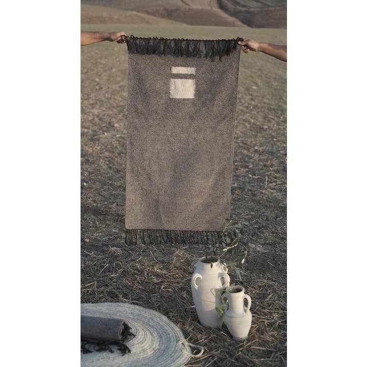 TŪNIQ - Wholesale Gift Bag Set/Pack - Eid Gift Basket | For Him9