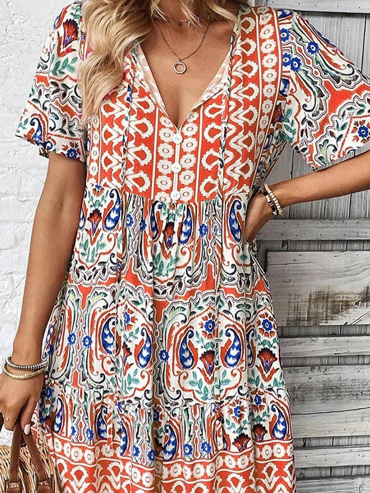 ROBE IMPRIMÉE BOHÈME STYLÉE À COL EN V CWDSD7517_ÉTÉ pour la vente par NINEXIS