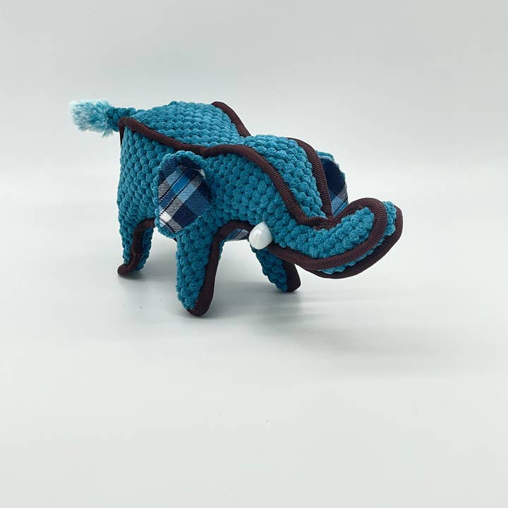 Juguete de peluche Tusks The Elephant XL para perros  para venta al por mayor de Toys N Treats Box