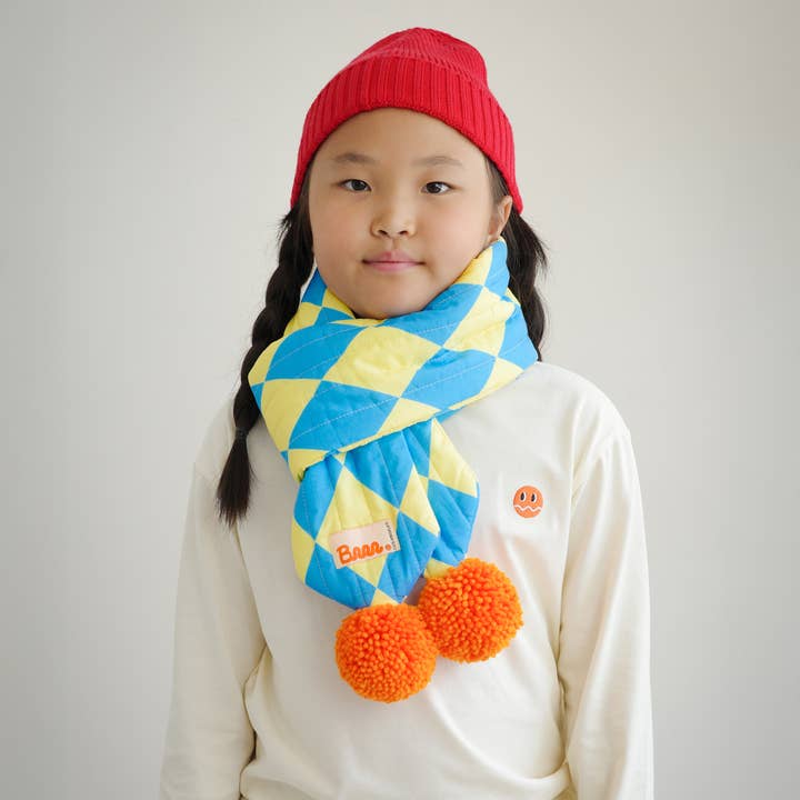 ÉCHARPE MATELASSÉE ENFANT AVEC POMPON pour la vente par Brrr