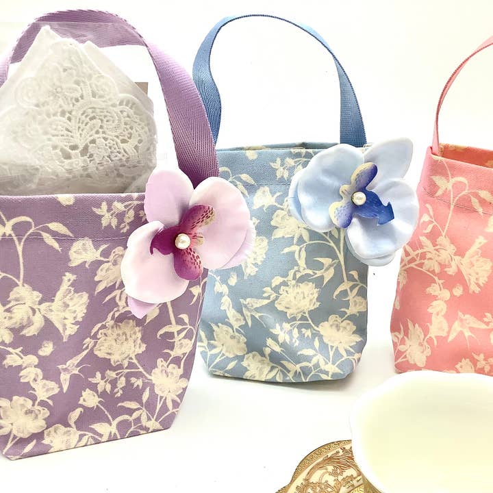 All Little Cute Things - Wholesale Gift Bag - Elegant Party Gifts, Orchid Handbag Purse, Tea Spoon Napkin 2