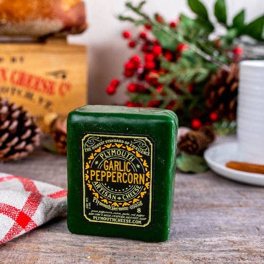 Plymouth Cheese - Wholesale Cheese - Garlic Peppercorn Cheddar1