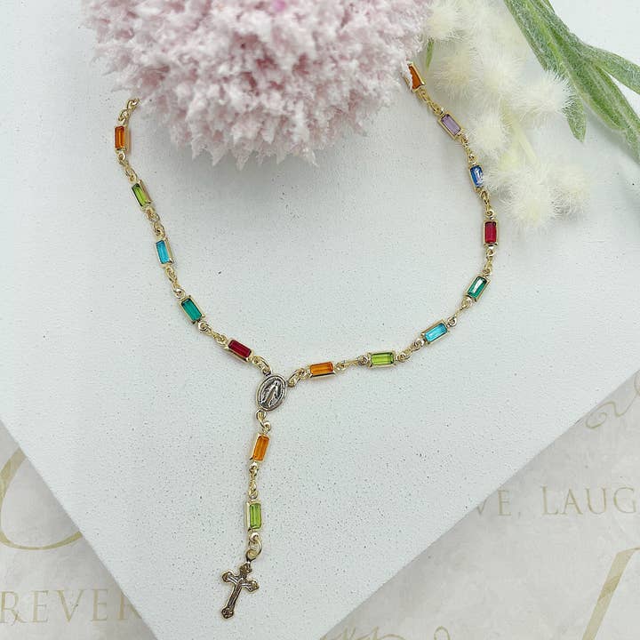 Cherie by Cherie - Wholesale Ketting met gebedskralen - Rozenkrans met gekleurde stenen ketting