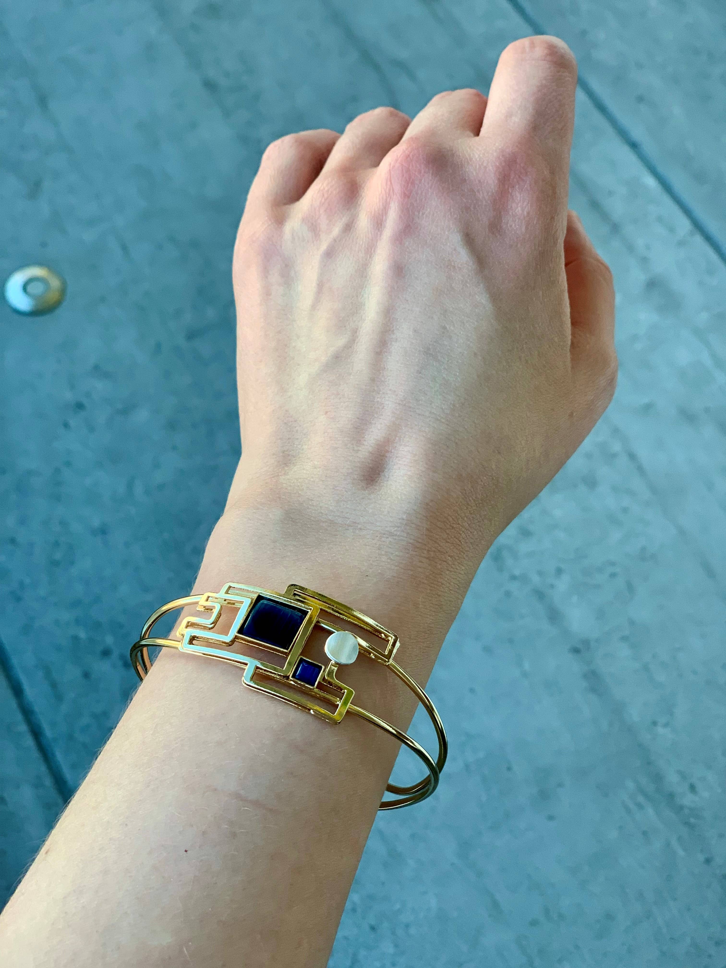 Christophe Poly / Crono Design - Vente Bracelet manchette - BRACELETS (B) - Manchette en fil en tailles 1 et 2, toutes deux ajustables25