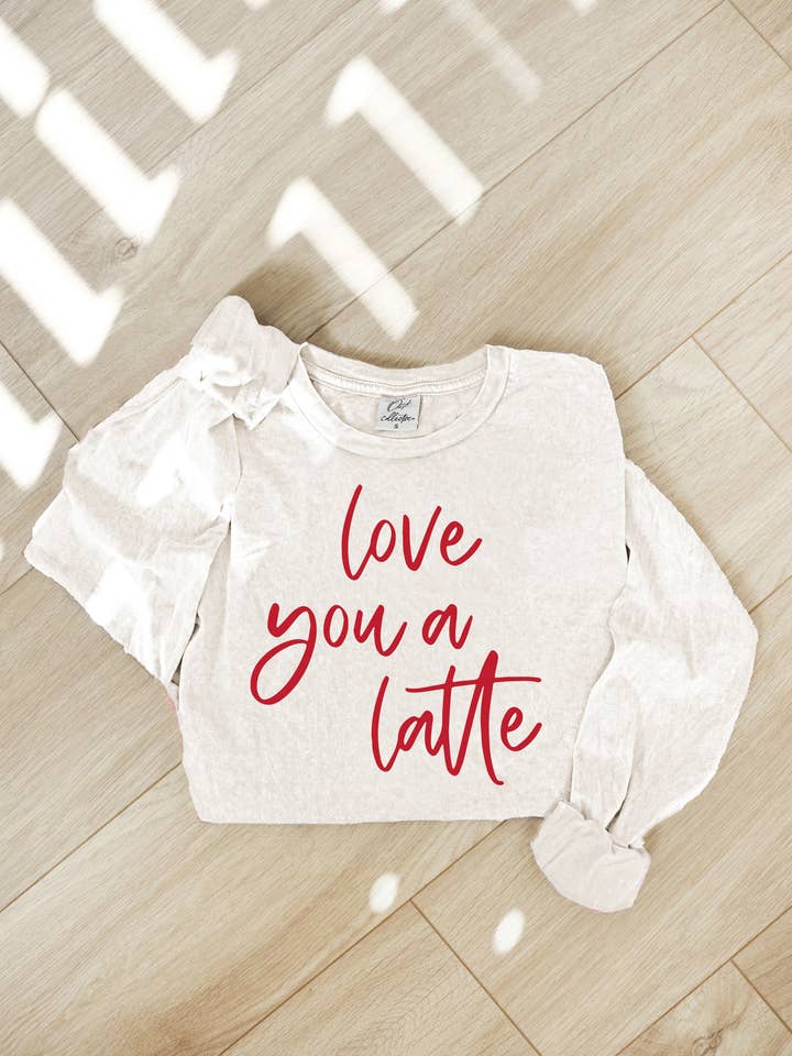 OAT COLLECTIVE - Venta al por mayor Camiseta serigrafiada - Mujer - Gráfico de manga larga LOVE YOU A LATTE lavado con minerales