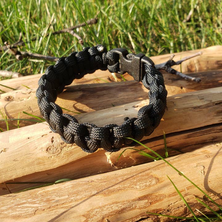 Graft Outdoors LLC - Wholesale Woven/braided bracelet - Paracord Survival Bracelets2