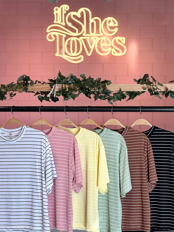IST1415STRIPE Top a righe oversize Infinity Lt. Rosa per la vendita all'ingrosso da parte di If She Loves