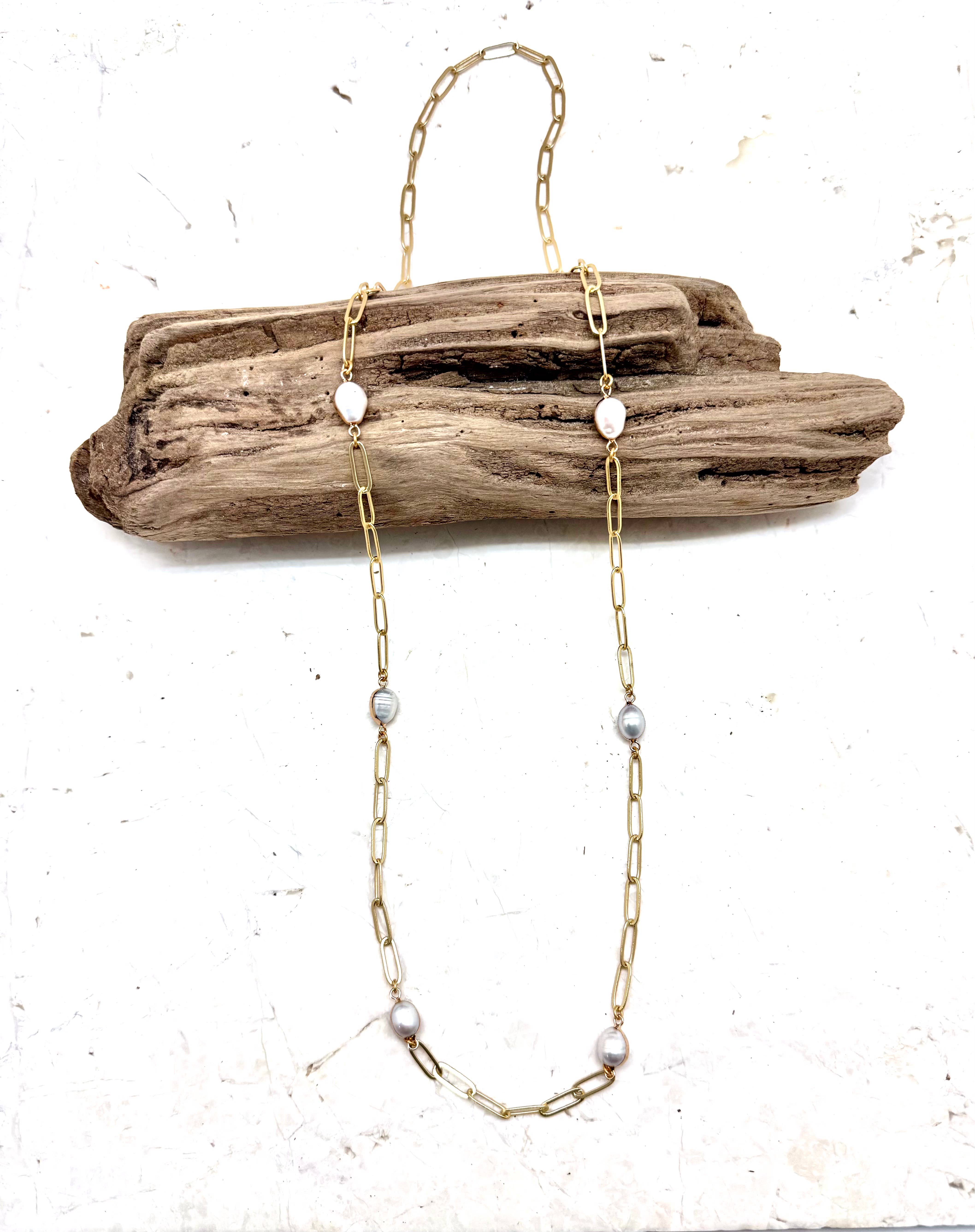 Rant & Rave Classic - Wholesale Beaded/Pearl Necklace - Necklace 6 Freshwater Pearl Gld.Trim on Alloy Plate Chain32”