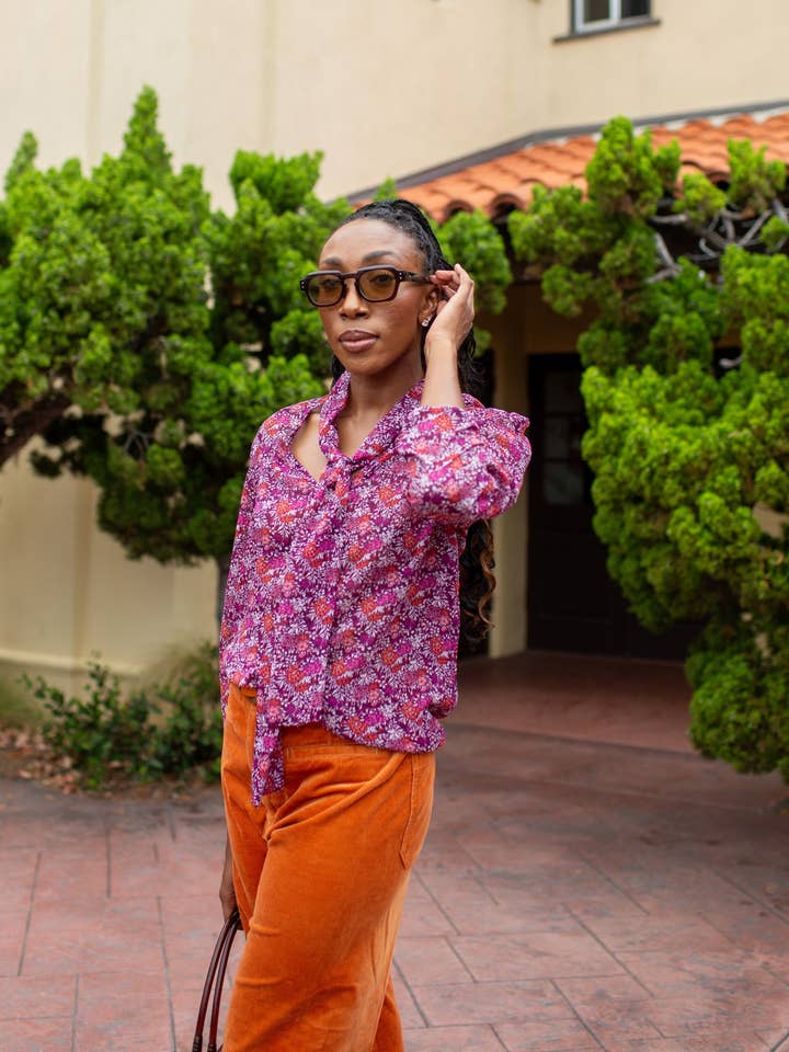 Cardamom Blossom Das aan de voorkant voor wholesale door Jennafer Grace