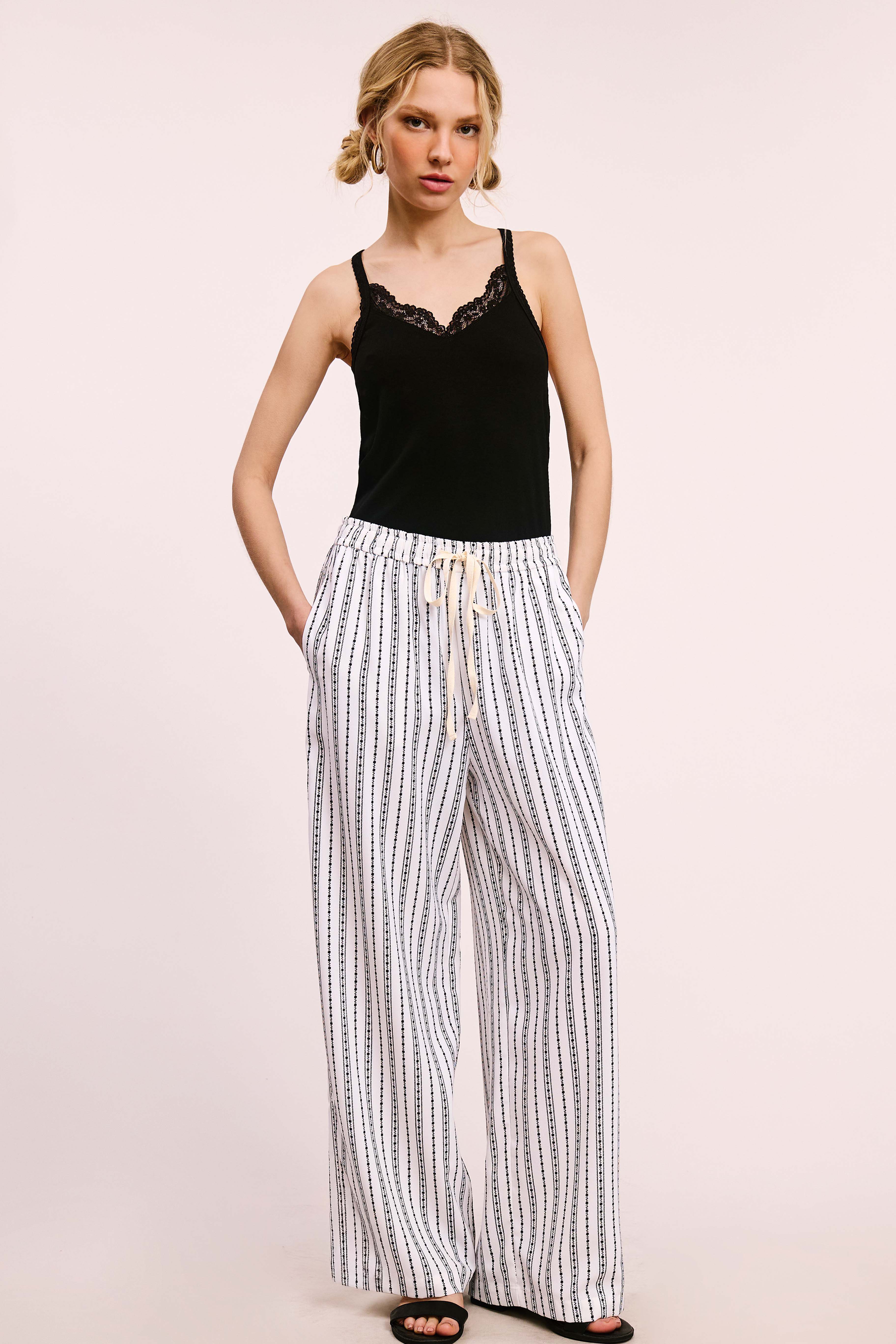 La Miel – Calças - Mulher por atacado – JDP4228-Calças de Design Padronizado de Corte Descontraído Com Bolsos24