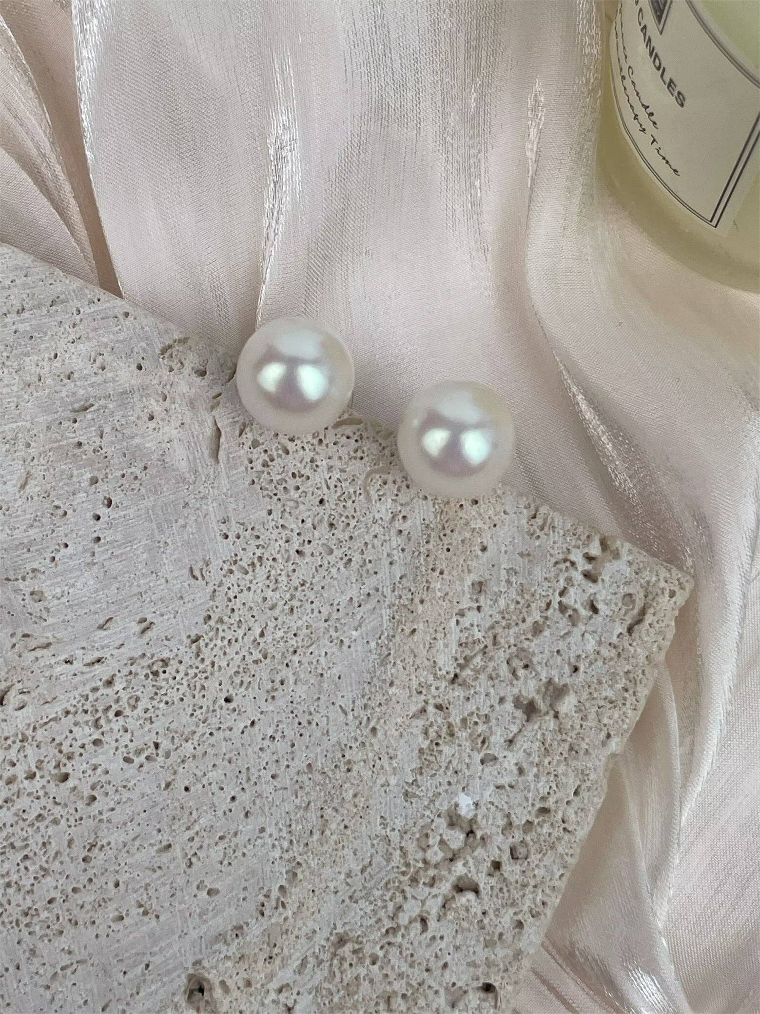Ole - Wholesale Stud/Post Earrings - Glass Beads Pearl Earrings E87234