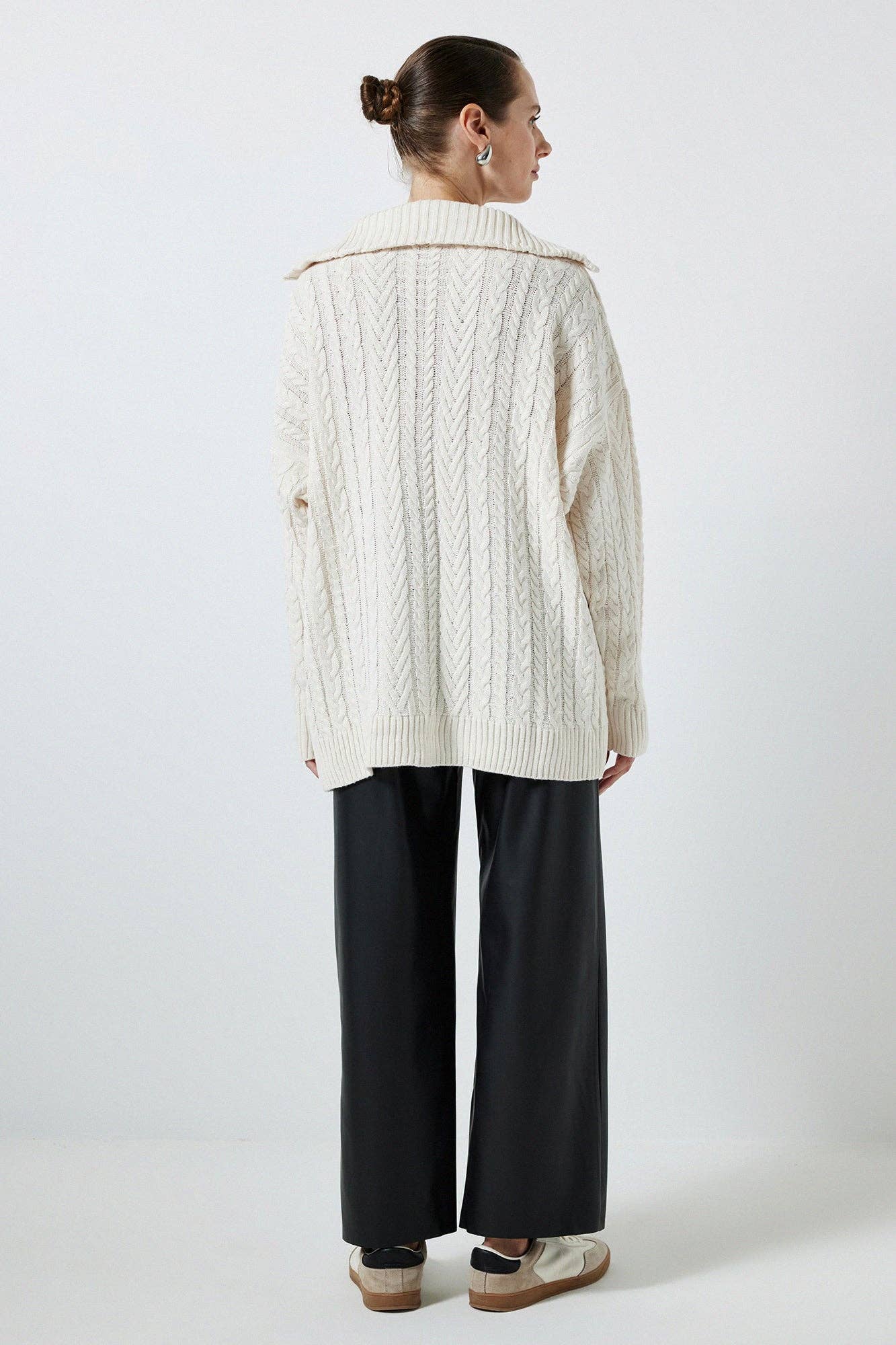 Cream KNIT SWEATER WINIT ZIPPER for wholesale on Faire2