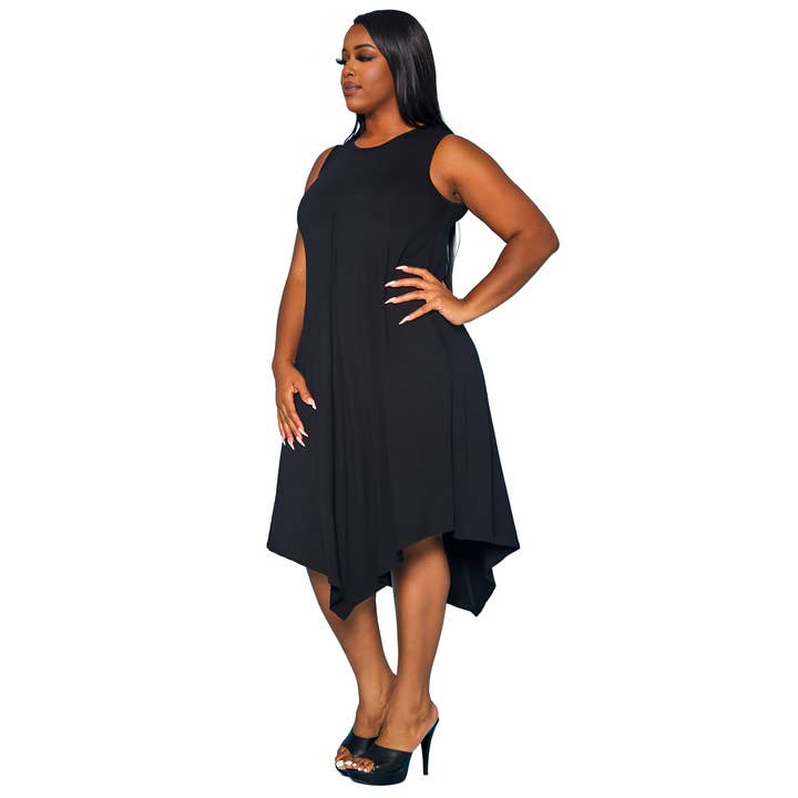 Robe de base sans manches Reverie pour femme grande taille pour la vente par Robin K