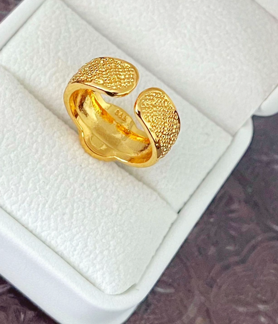 Bright MacMing – wholesale Ring med flera stenar – Guld skönhetsring 2