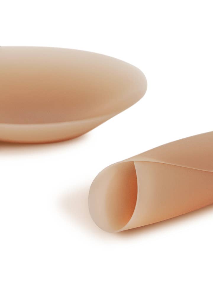 NOOD - Wholesale Nipple Pasties - Women's - Grippies No-Show | NON-ADHESIVE Reusable Nipple Covers