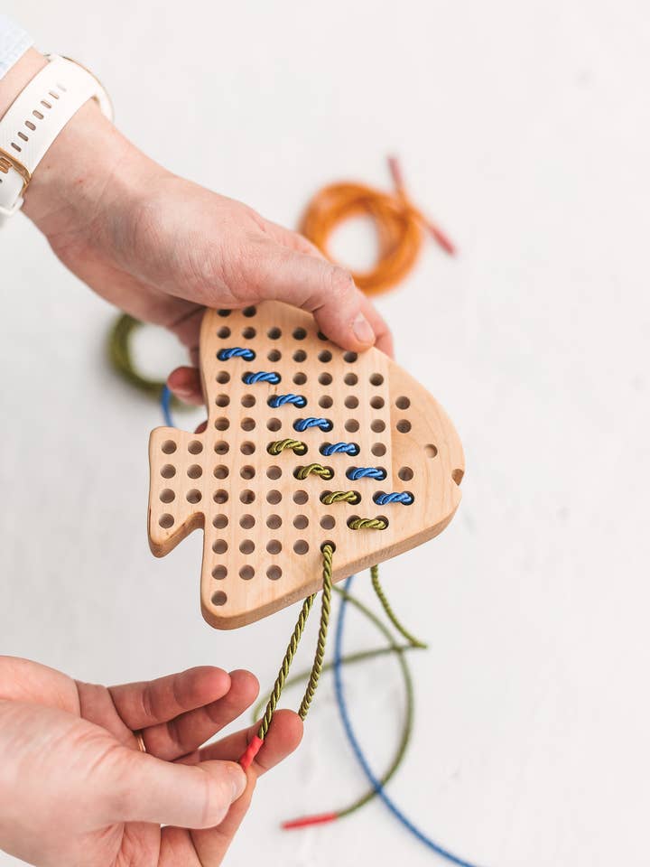 Houten Rijgvis vol.2 voor wholesale door Woodinout