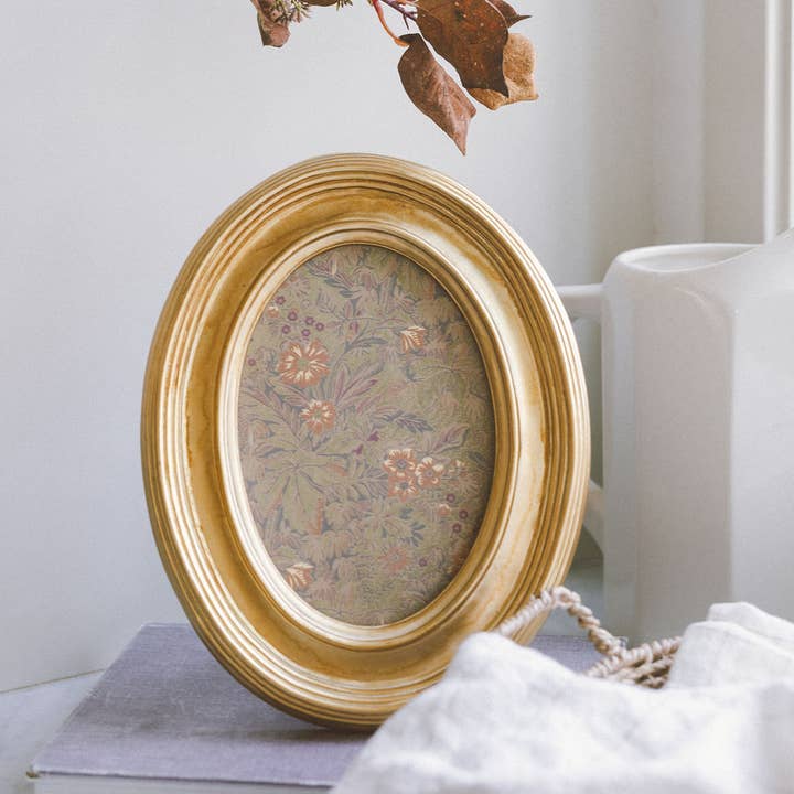 Petal Lane Home - Wholesale Picture Frame - Gold Oval Photo Frame0