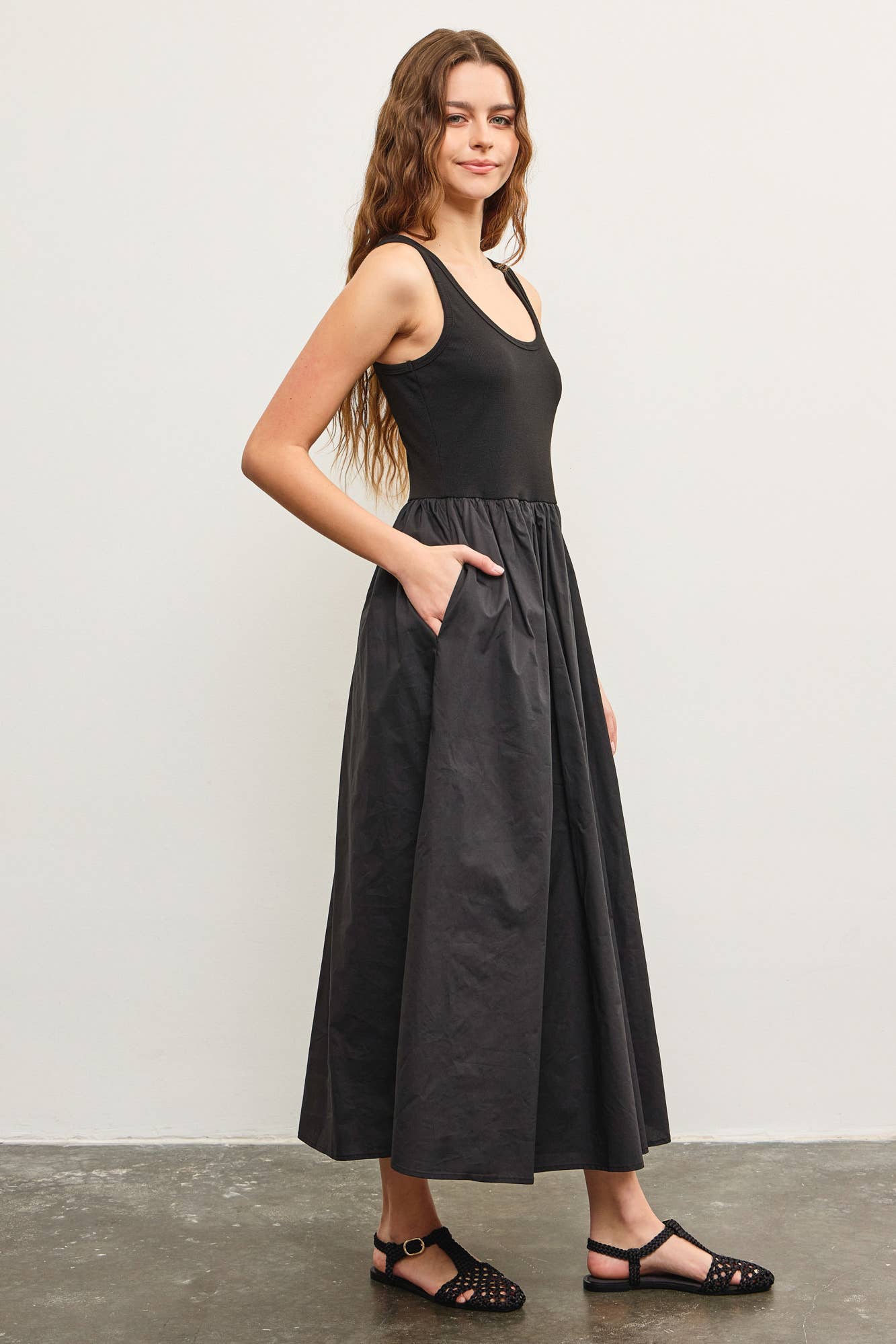 Mustard Seed - Wholesale Dress - Women's - SCOOP NECK SHIRRED WAIST FLARE DRESS12