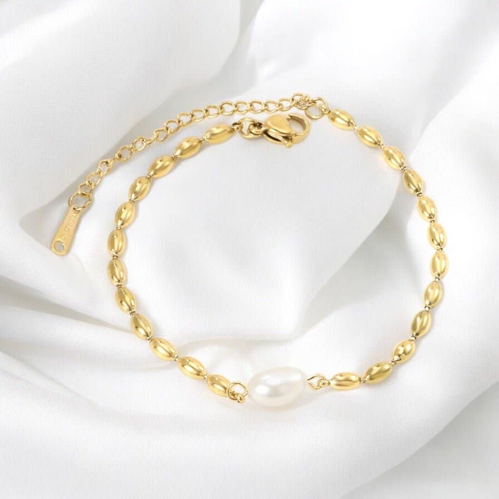 DUESTELLE ITALIA – wholesale Länkar och kedjearmband – Aluna - Armband i 18k guldpläterat stål med sötvattenspärla1