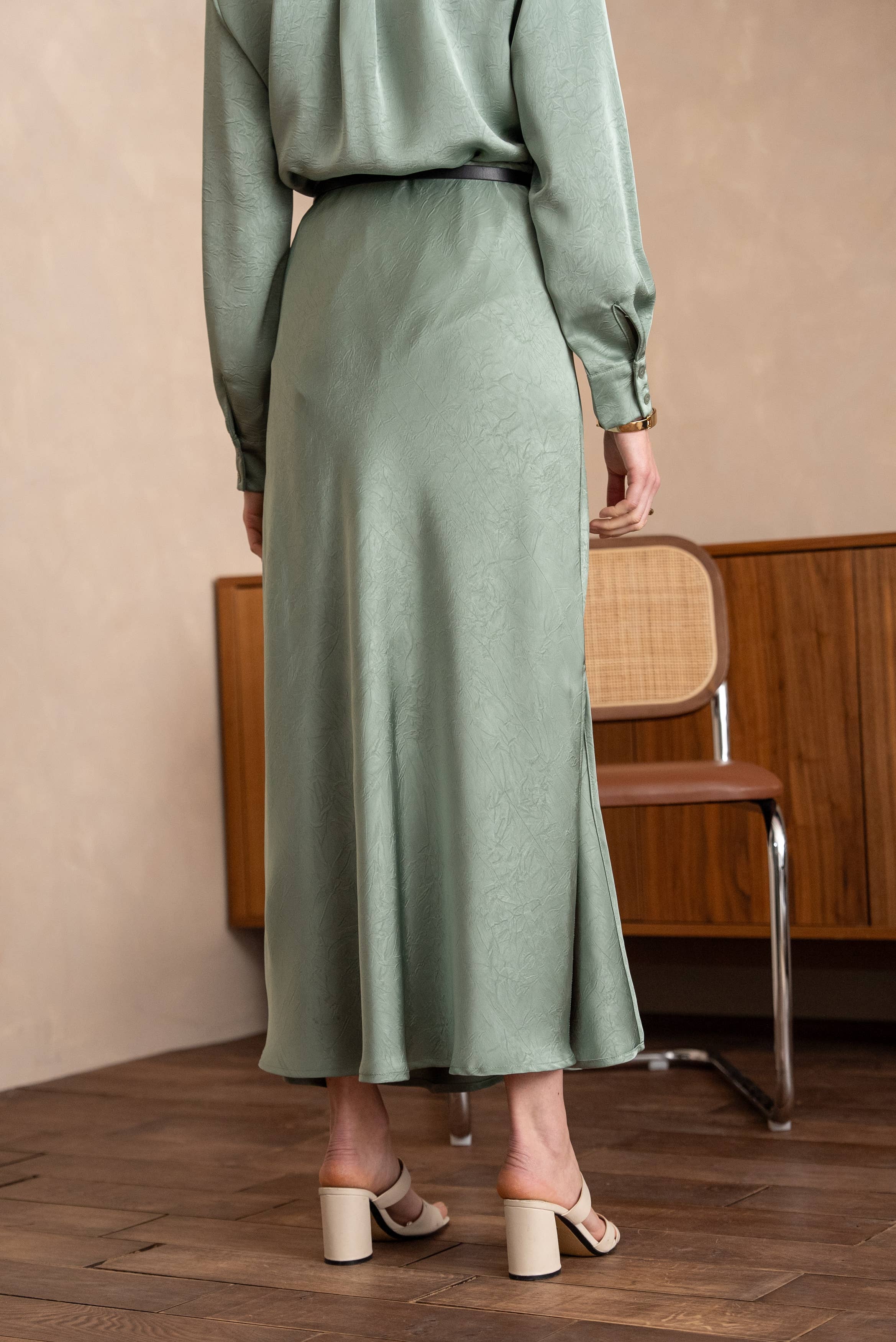 LULUMARY - Wholesale Skirt - Women's - Satin Skirt SK85625