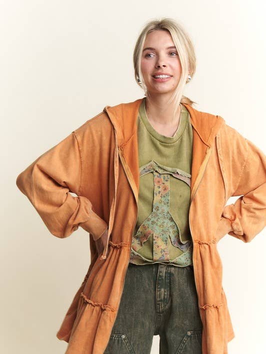 MineralWash Frotteejacke mit Kapuze und Rüschen mit Reißverschluss HT5923. für den Großhandel von J.Her