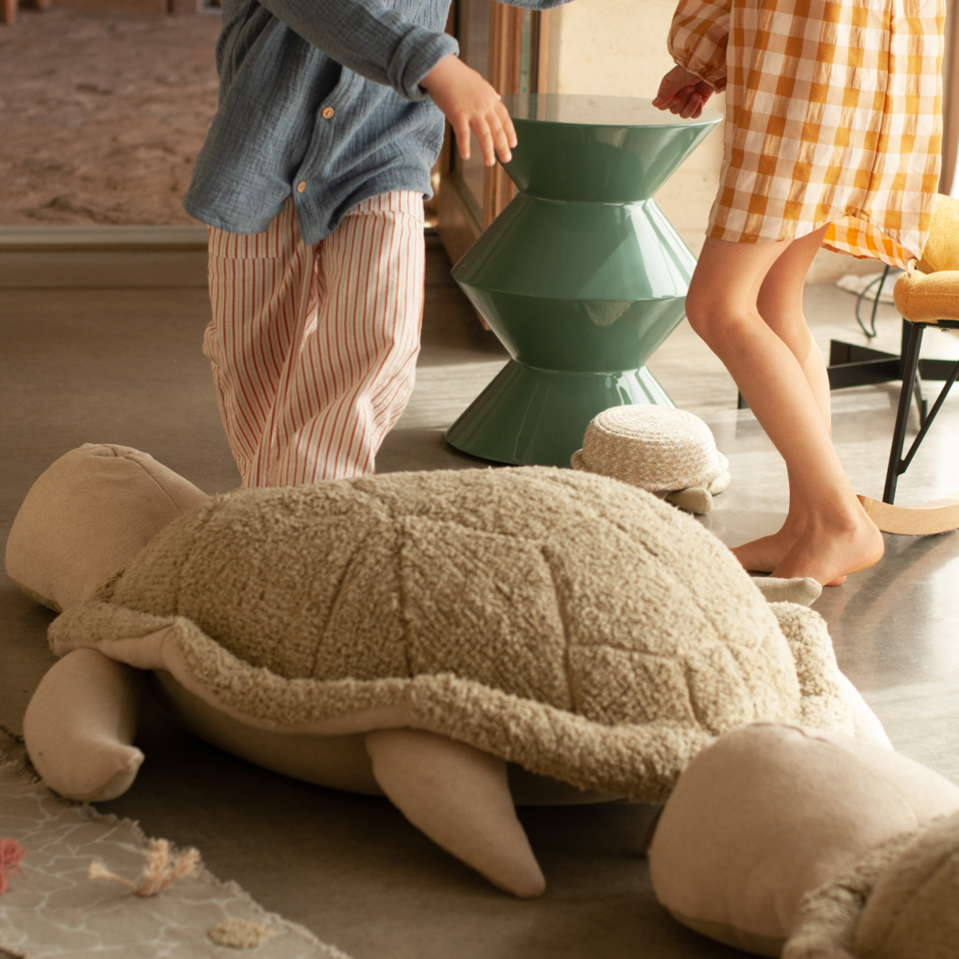 Lorena Canals - Vente Pouf – enfant - Pouf Mrs. Turtle1