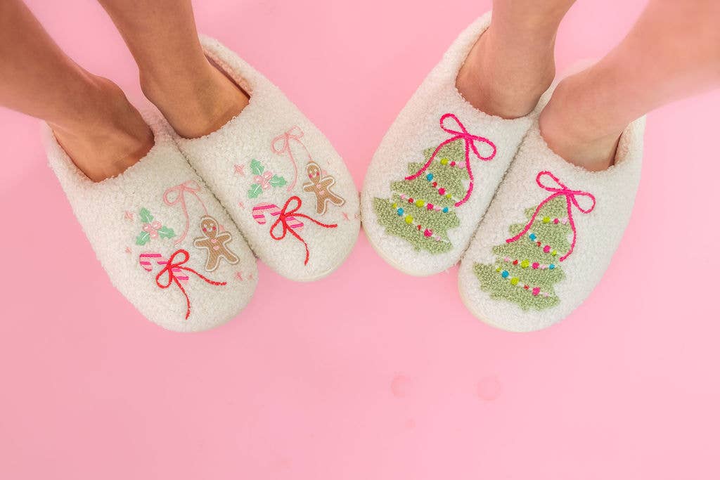 Rock Paper Scissors – wholesale Slippers – Women's – Pink Bow Christmas Tree Slippers - Adult - 4 sizes2