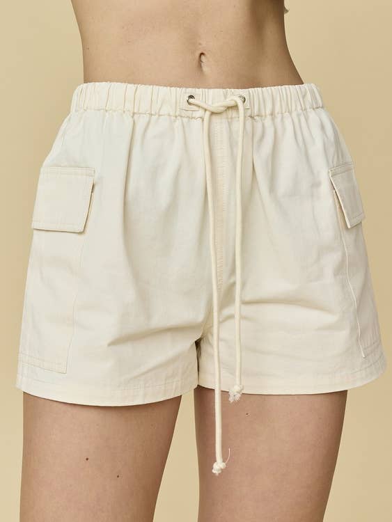 PP18177 - Short Chloe à poches pour la vente par Papermoon