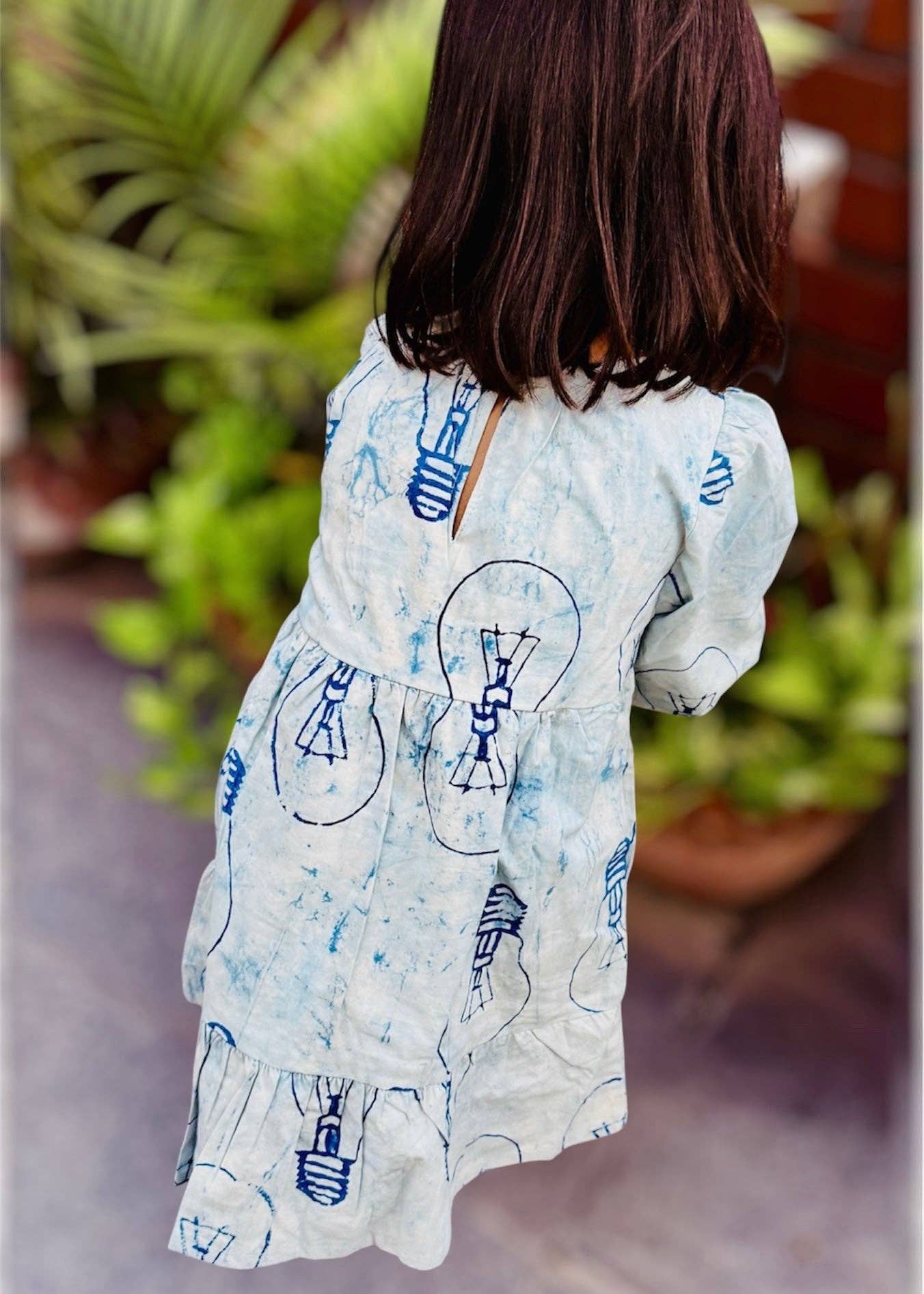 Meerahi – Großhandel Kleid – Kinder – Handgefertigtes Mädchen-Glühbirnenkleid2