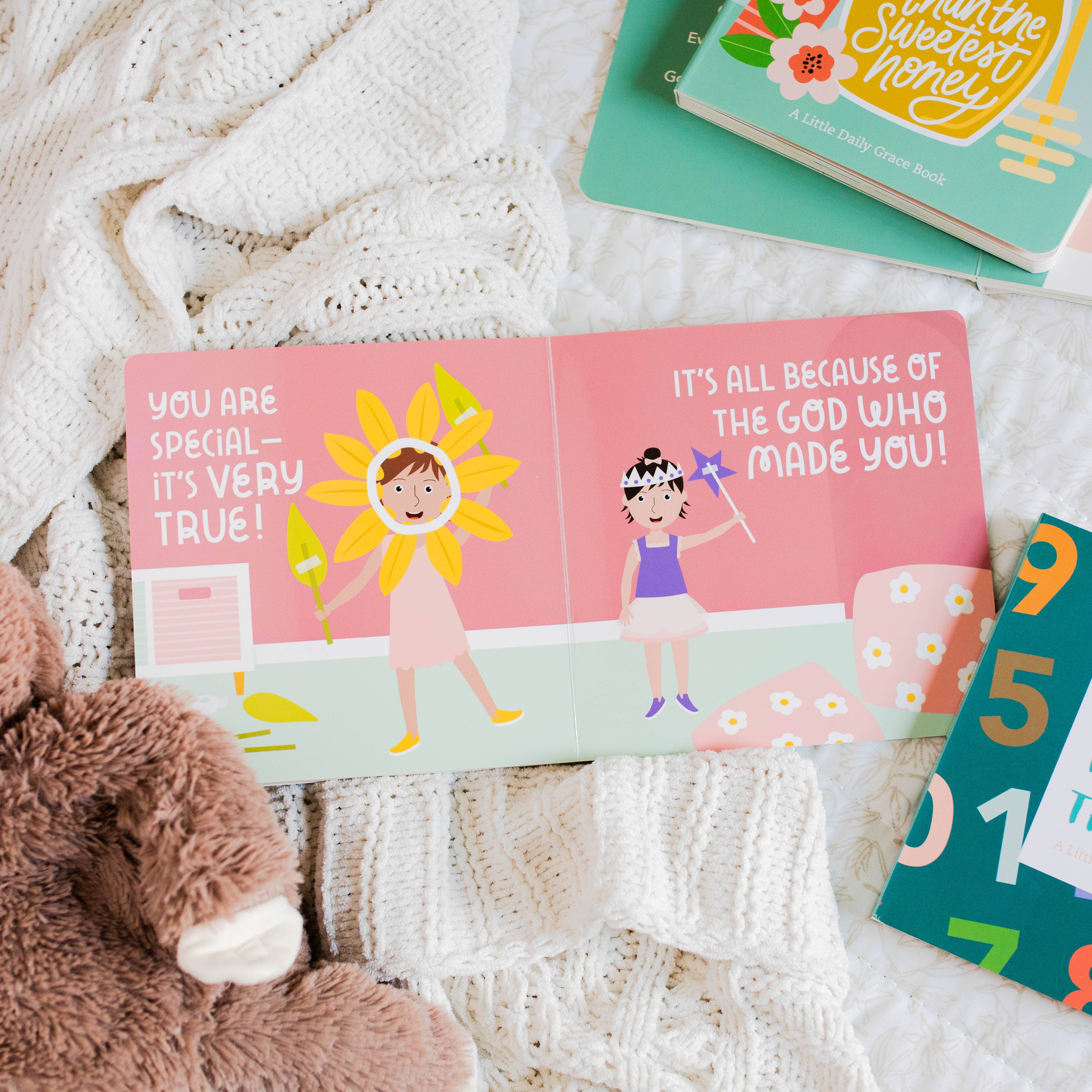 The Daily Grace Co - Wholesale Baby & Toddler Book (0-2) - Who Made You? Board Book1
